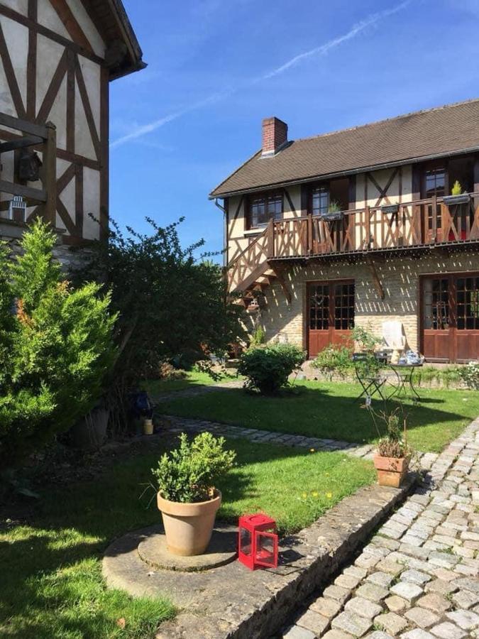 Au Fil De L'Eau & Gite "Le Jardin Du Moulin" Fourges Zewnętrze zdjęcie