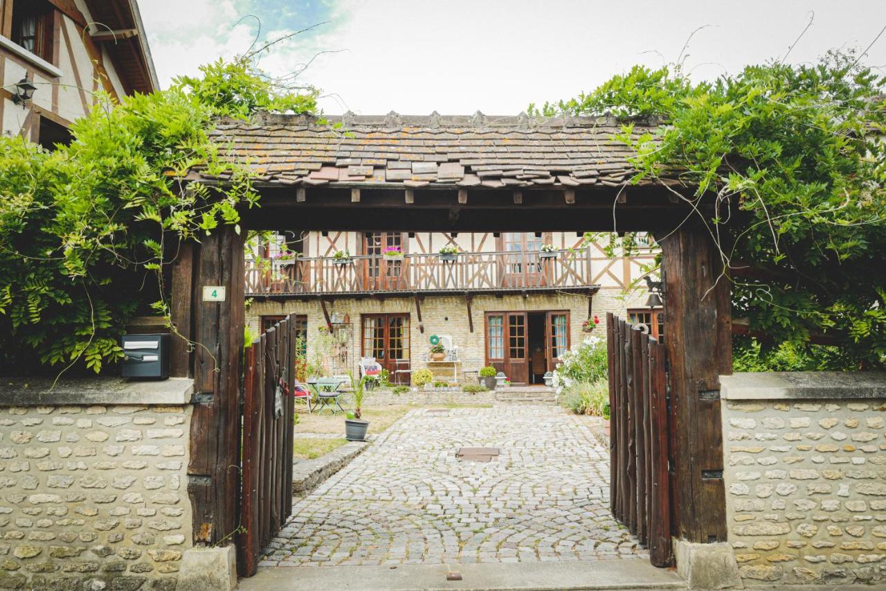 Au Fil De L'Eau & Gite "Le Jardin Du Moulin" Fourges Zewnętrze zdjęcie
